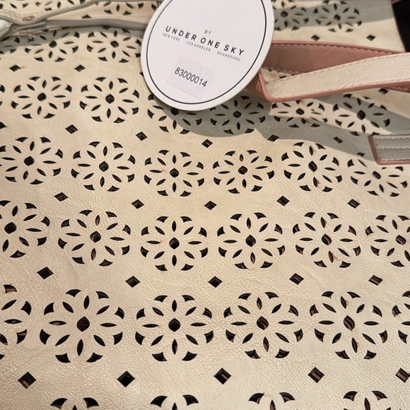 Under One Sky Cream and pink Laser-Cut Tote Bag NWT - Picture 9 of 10